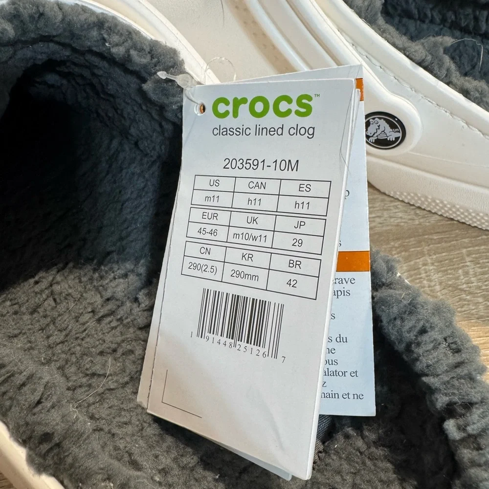 M10/W11 Crocs White Fleece-Lined Slip-On Clog